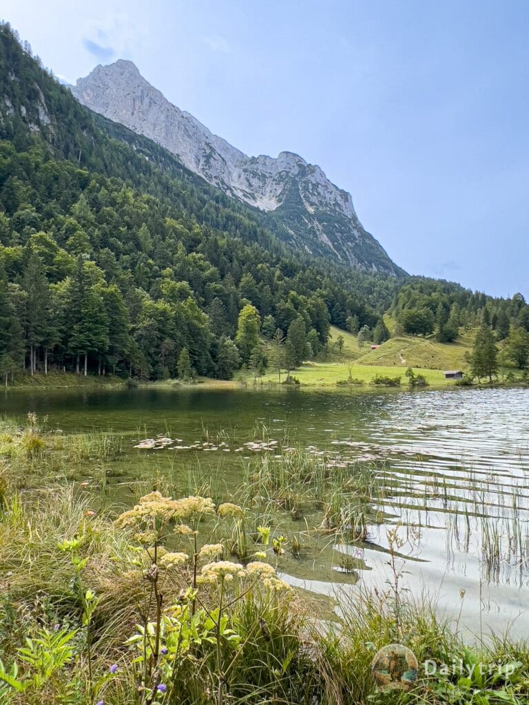 Mittenwald Ferchensee Suedufer