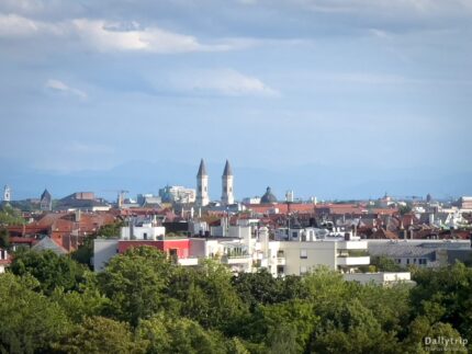 Muenchen Aussichtspunkt Luitpoldpark Alpenblick