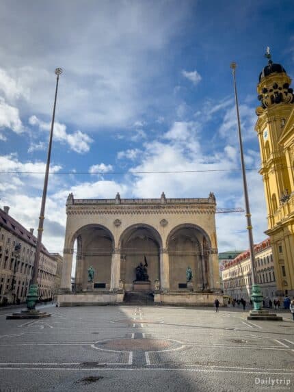 Muenchen Odeonsplatz Feldherrnhalle