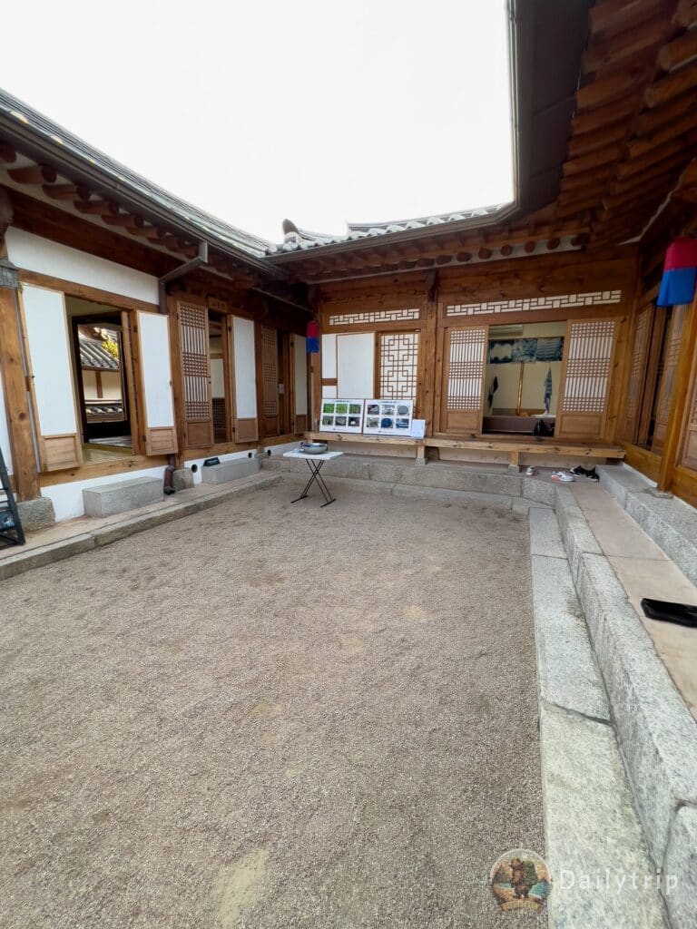 Seoul Bukchon Hanok Village Innenhof